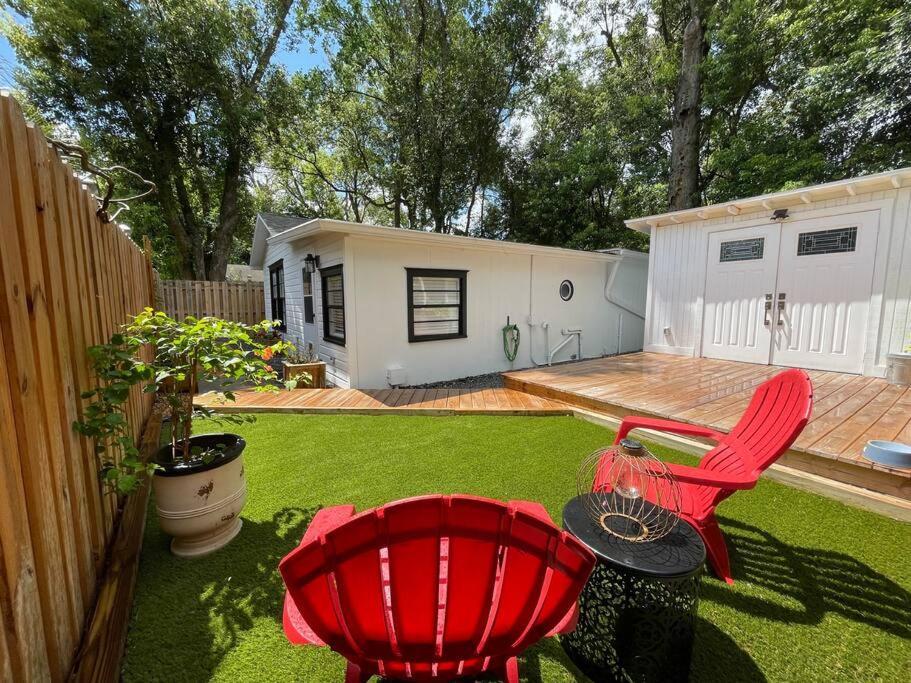 Stylish Bungalow Near Dining, Parks & Entertainment 잭슨빌 외부 사진
